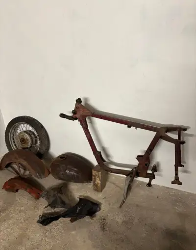 Jawa 250 diely