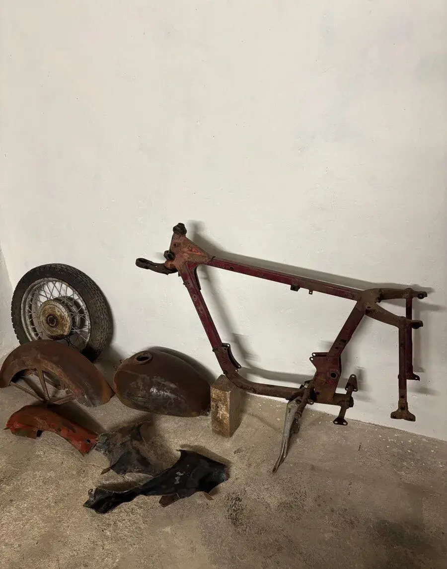 Jawa 250 diely