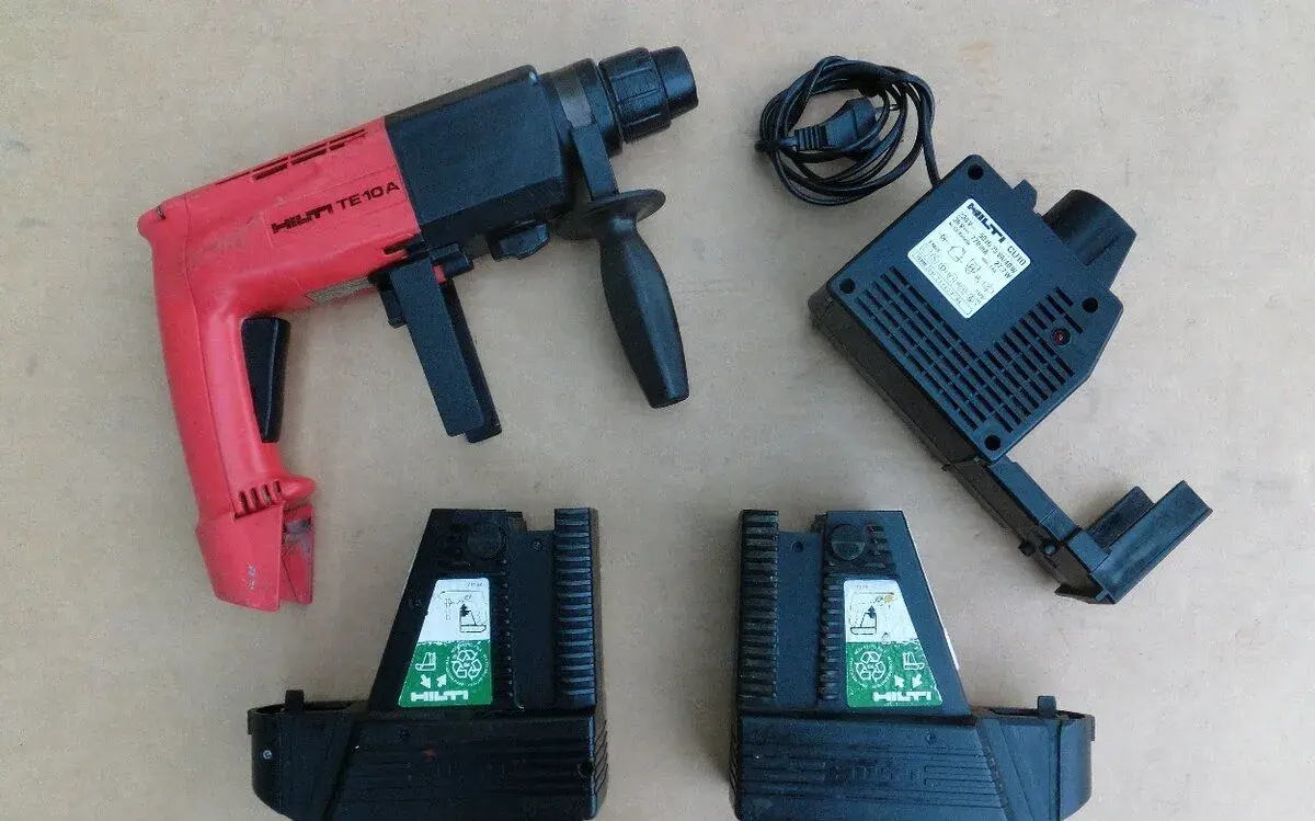 Vŕtacie kladivo HILTI TE 10 A .