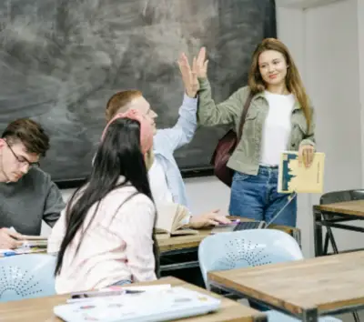 Bakalárska, diplomová práca – kvalitne, rýchlo a diskrétne