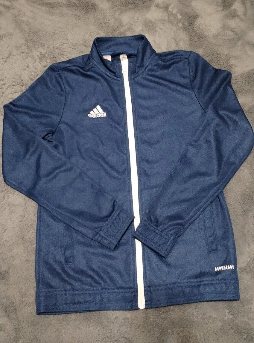 Chlapčenska športová mikina Adidas č.152