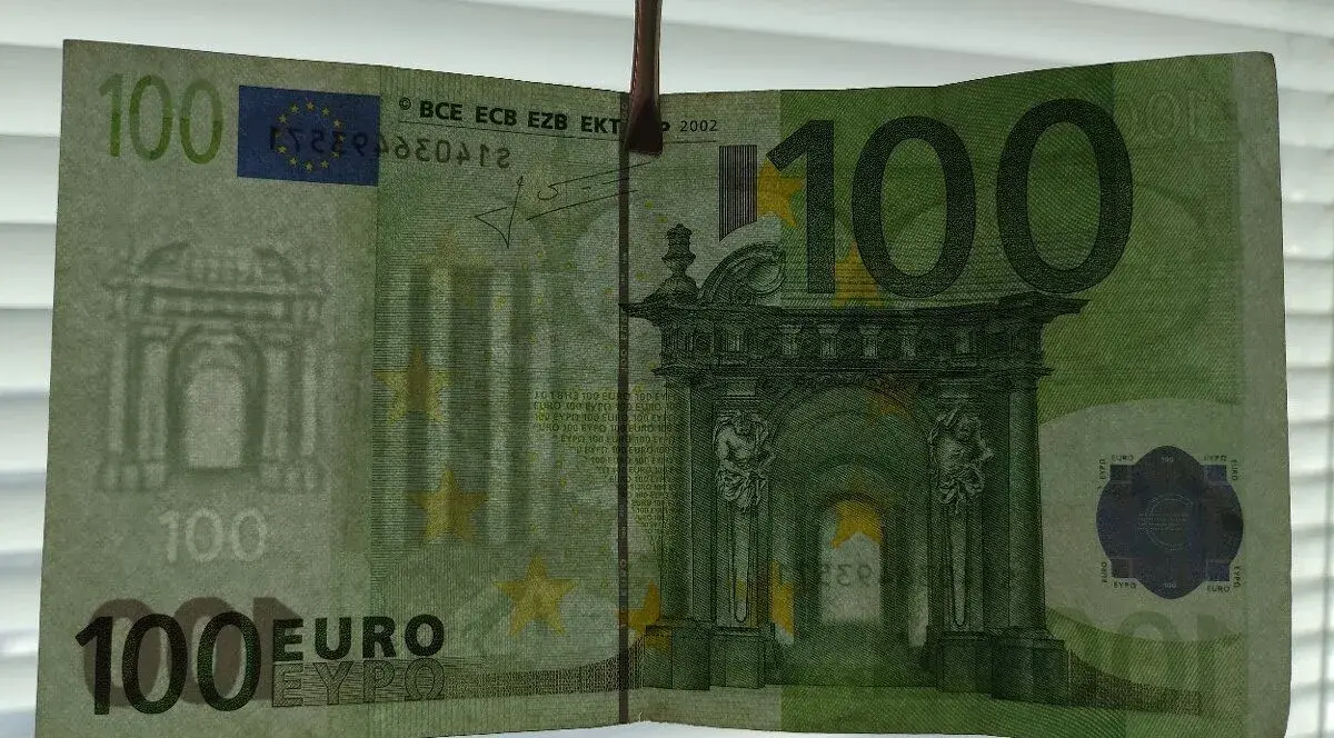 100 euro bankovka 2002