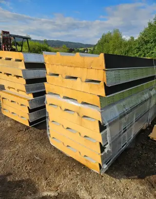 Pur panely strešne sendviče 160mm dlžka 6.2m