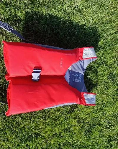 Plávacie / plávacie vesty Decathlon Itiwit