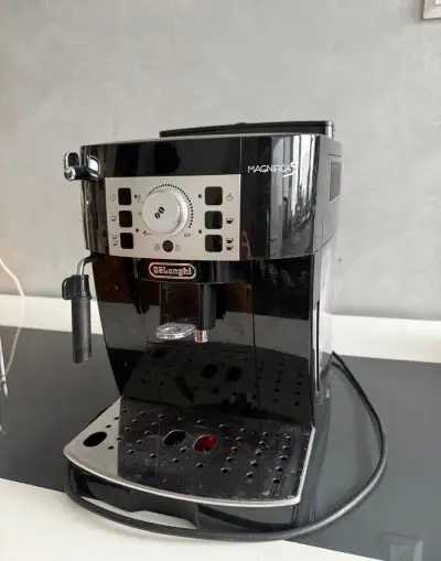 DeLonghi Magnifica S