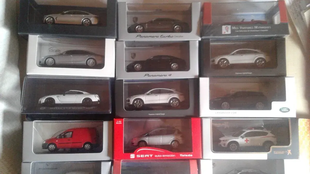 Zberateľské modely áut "1/43"