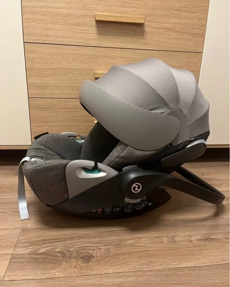 Cybex Cloud Z2 i-Size Platinum
