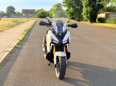 🏍️ SYM ADX TG 400 (2025) – 2 300 km