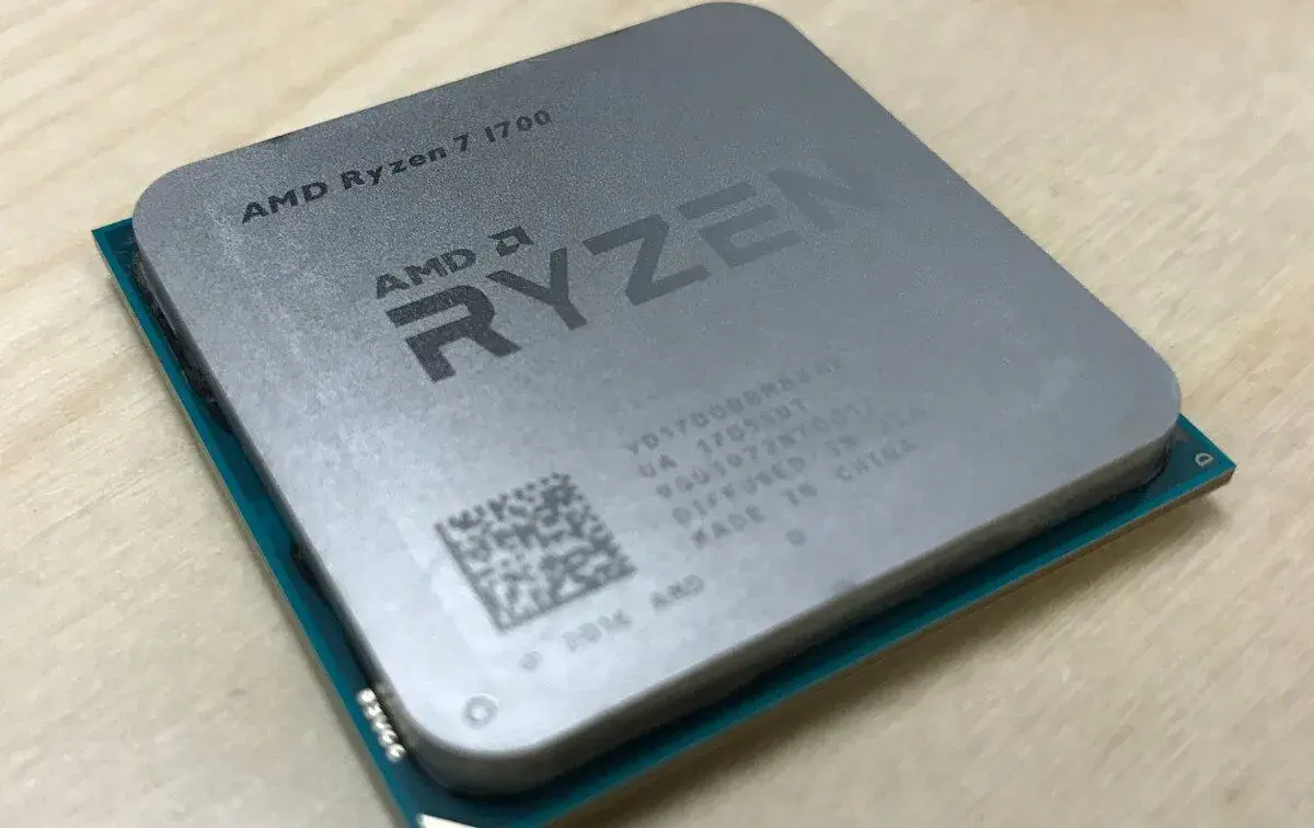 AMD RYZEN 7 1700