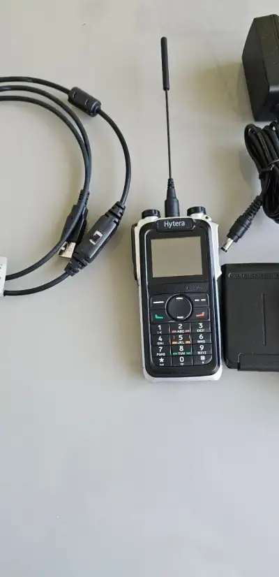Prenosná digitálna DMR rádiostanica (vysielačka) Hytera X1p