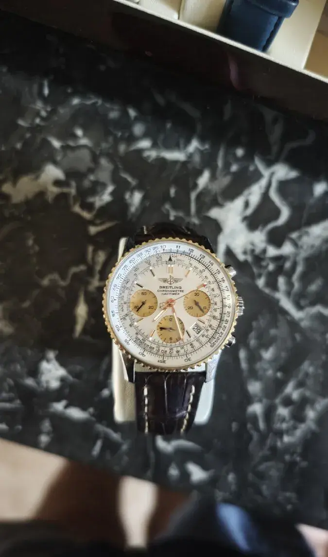 Luxusné hodinky Breitling Navitimer