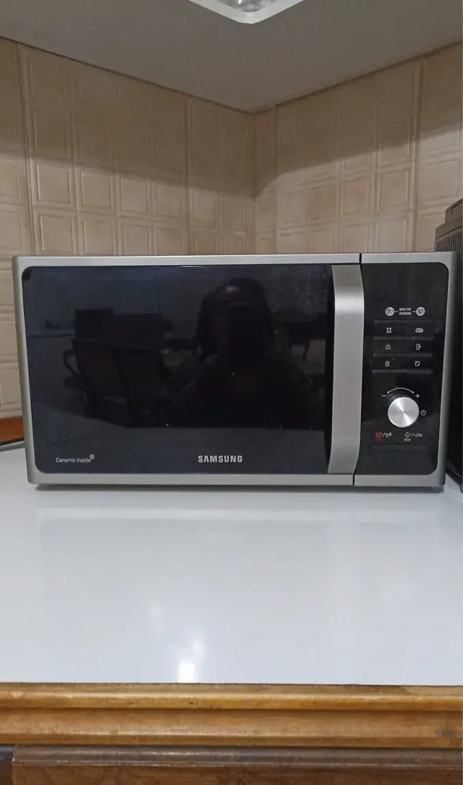 Mikrovlnka Samsung