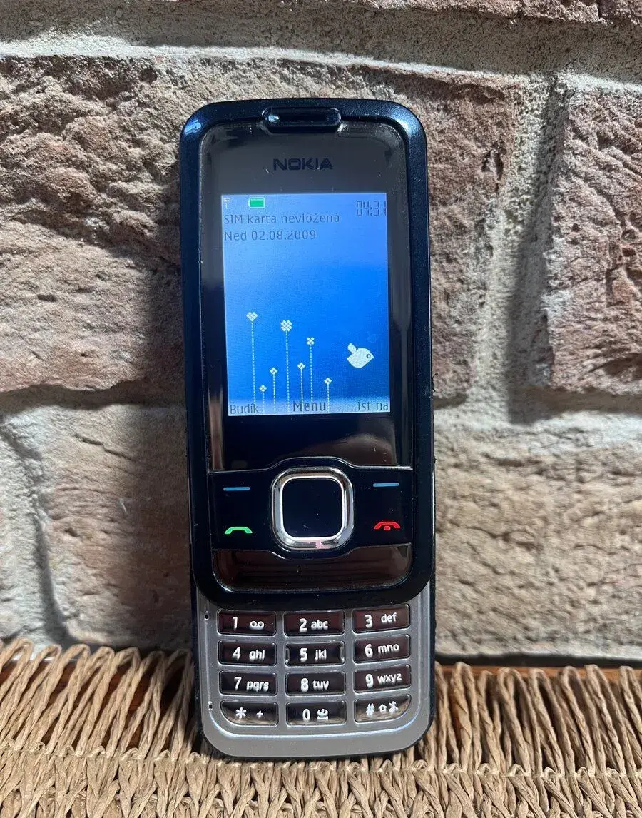 Nokia 7610 supernova - krásna raritná vysúvačka