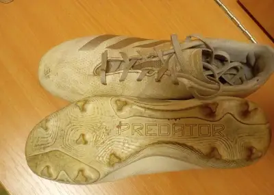 Kopačky Adidas a Puma