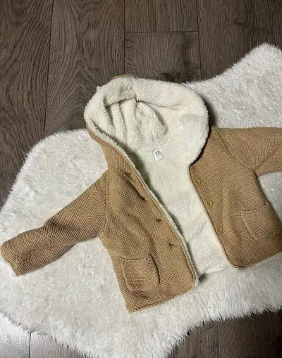 Gap svetrik 18-24 m