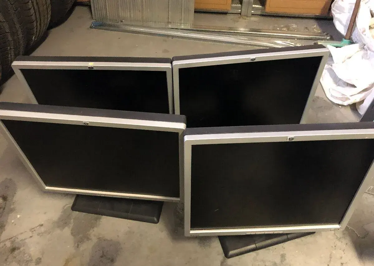 Staré monitory HP