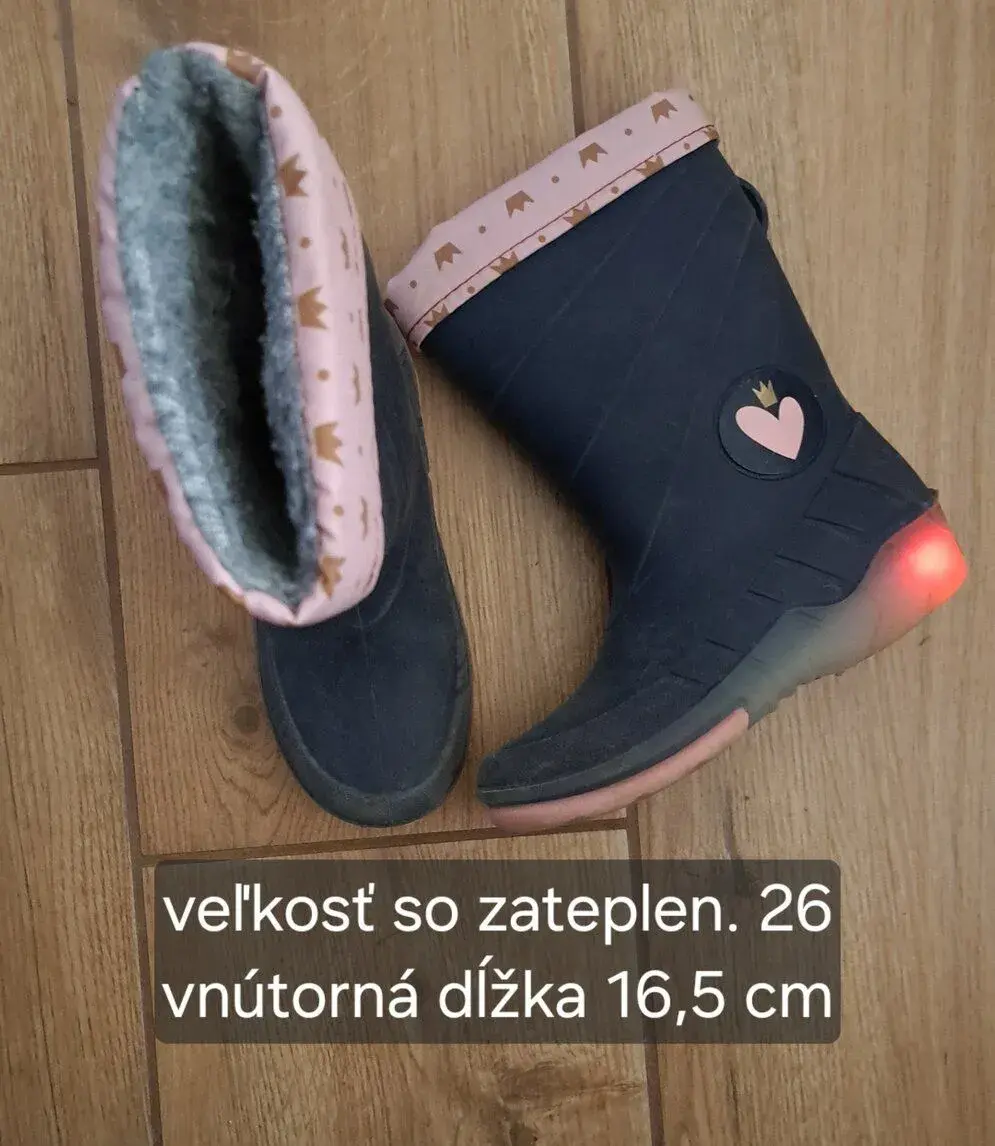 Gumáky 26