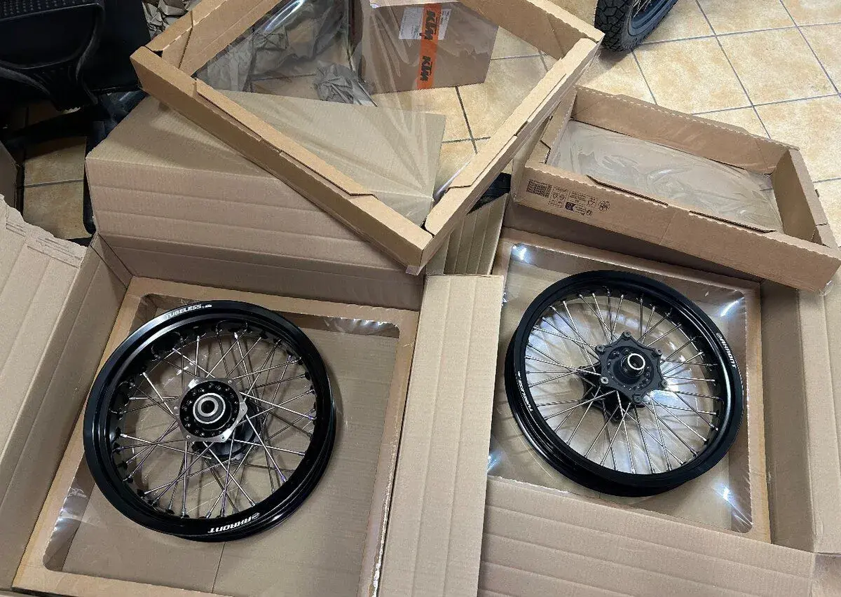 Ktm 1X90 adv 19/17” vypletané kolesá
