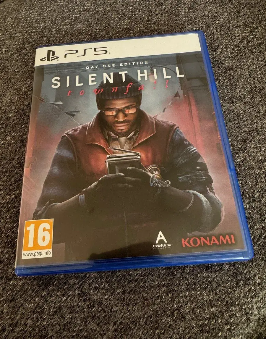 Silent Hill Townfall PS5 + steelbook