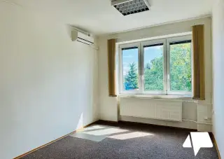 Prenájom kancelária – 22 m², Rybárska ulica, Nitra