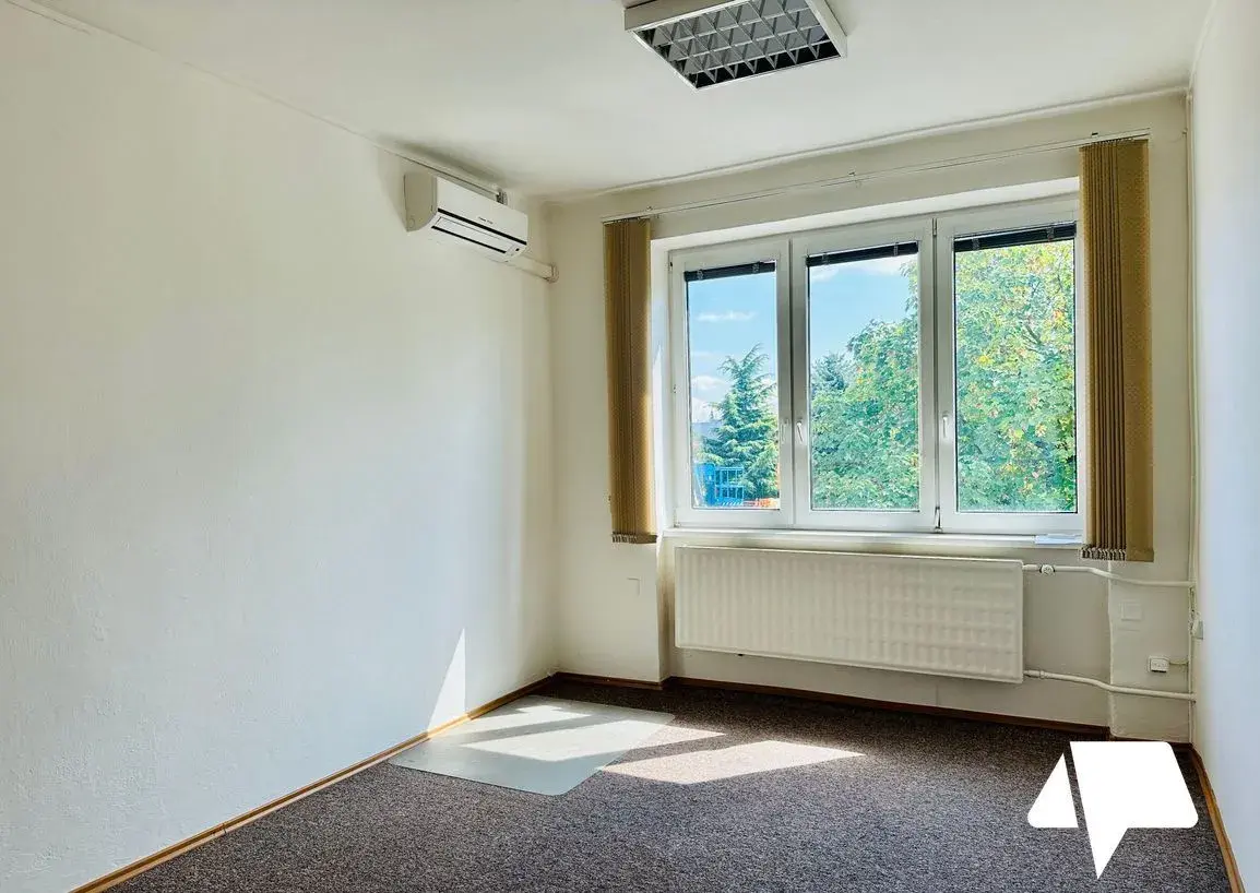Prenájom kancelária – 22 m², Rybárska ulica, Nitra