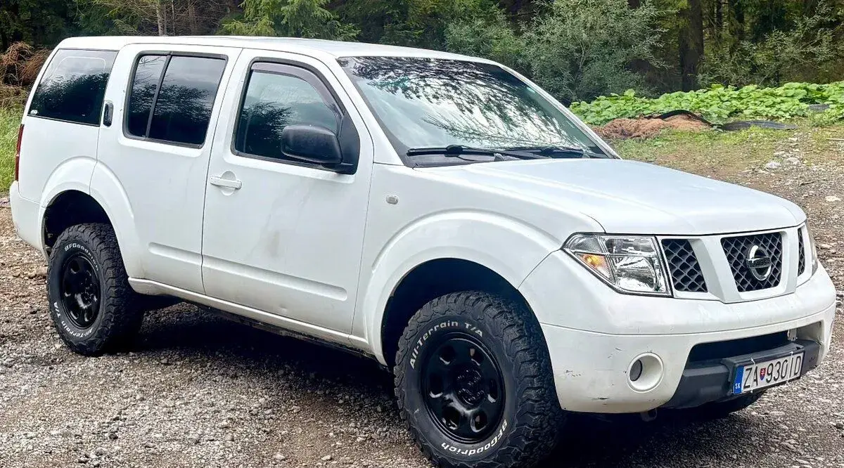 Nissan PATHFINDER – 2006, 430 000 km