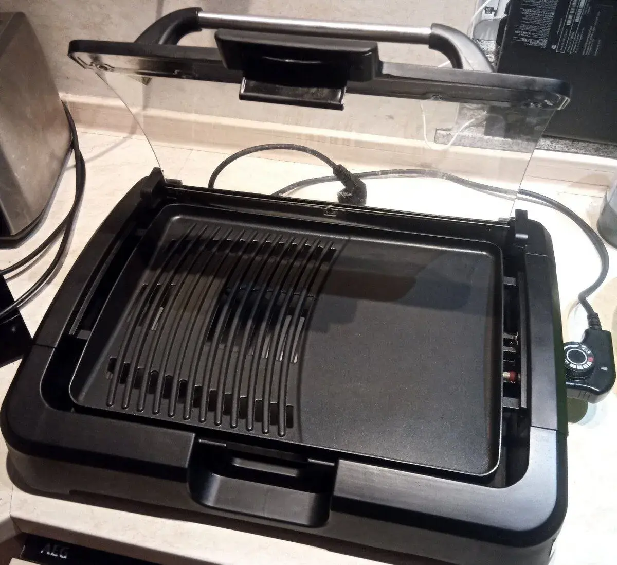 Elektrický gril Orava EG-1300 – použitý iba 1×