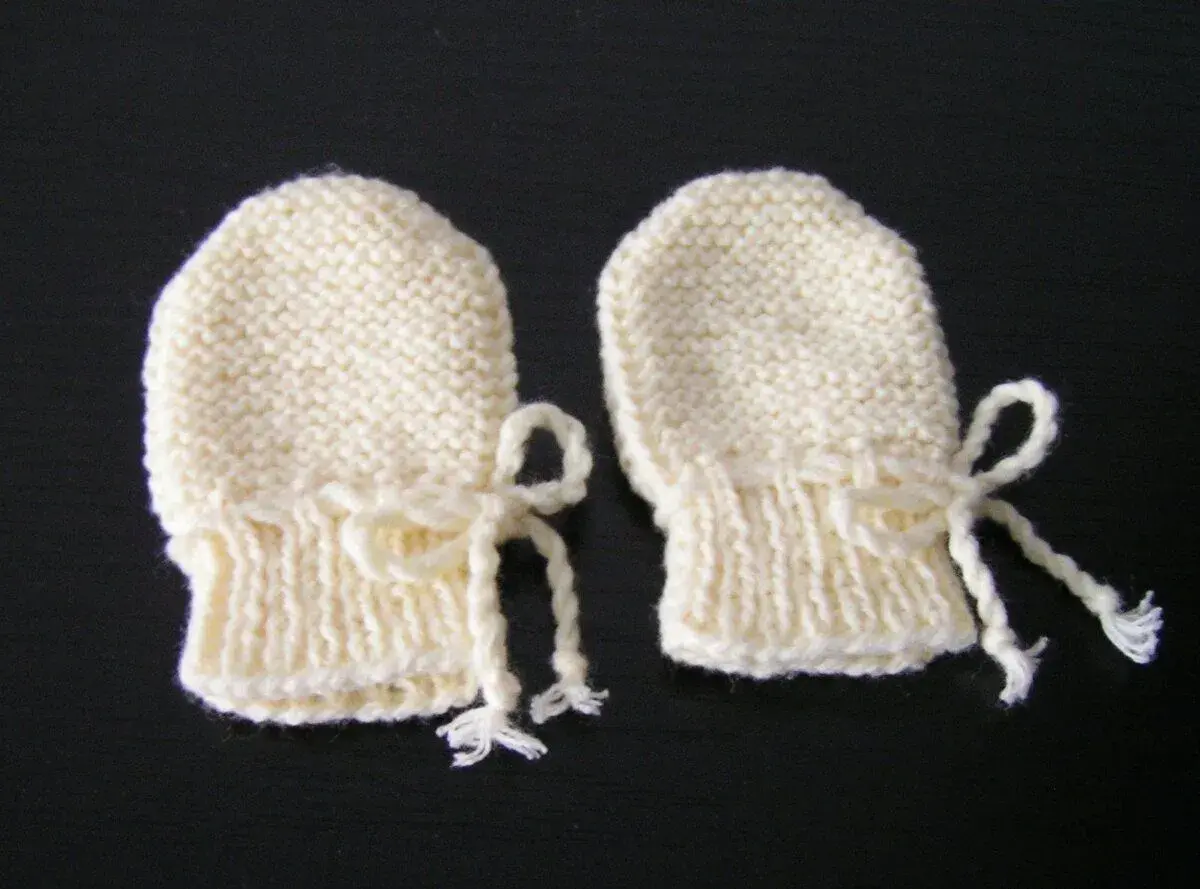 Štrikované rukavičky pre bábätko handmade
