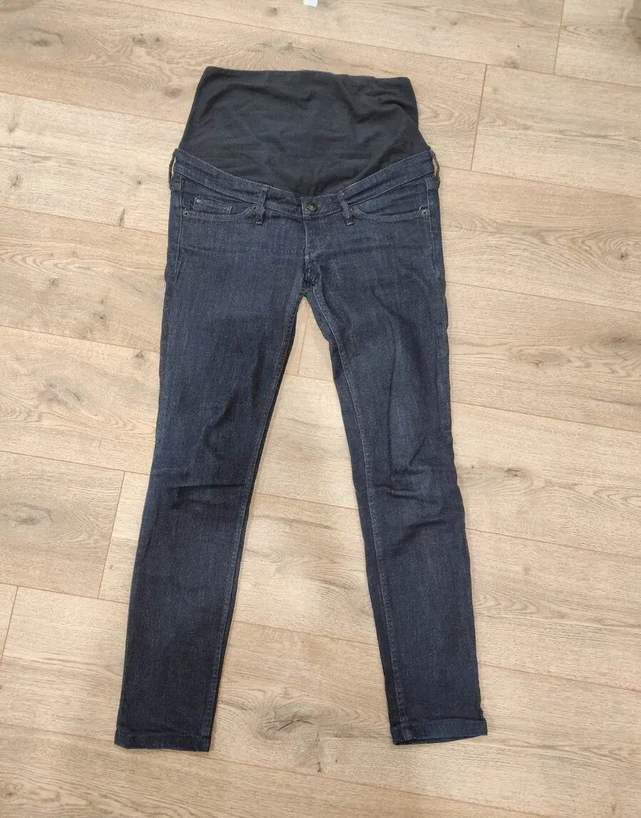 Tehotenské rifle H&M