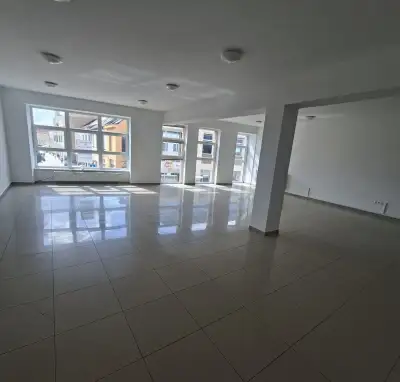 Kancelárske priestory v centre - Nové Mesto n/V