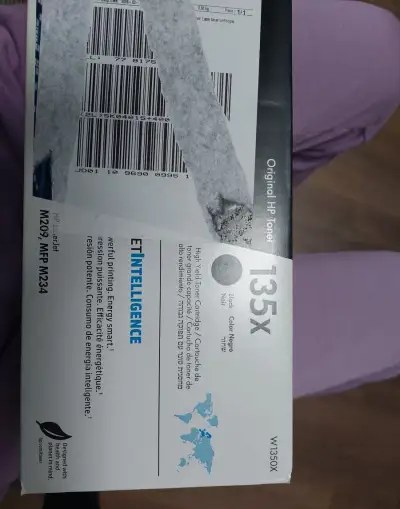 Toner cierny HP 135x
