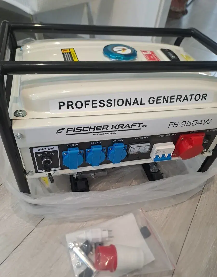 Úplne novú Elektrocentrálu 9500W,220V-380V