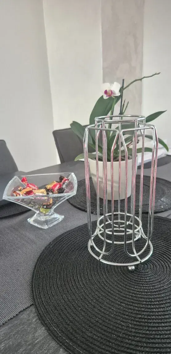 Stojan na kapsule dolce gusto