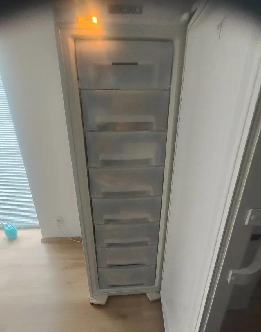 Vysoká mraznička