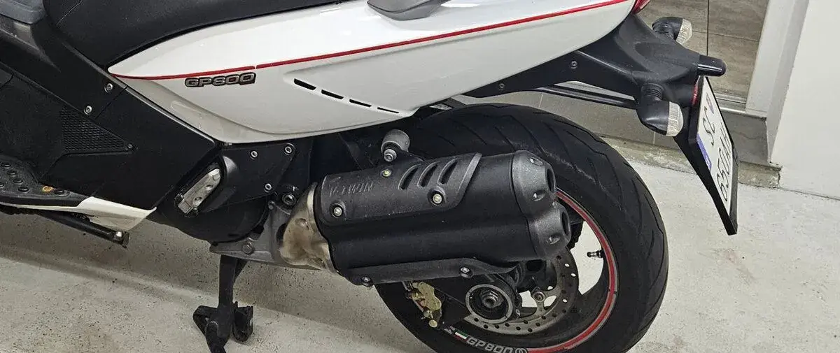 gilera gp 800/aprilia srv 850