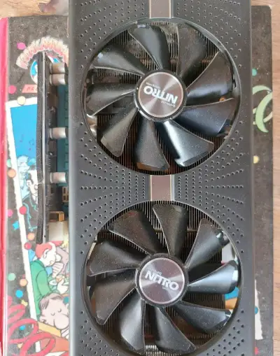 Sapphire NITRO + RADEON RX 580 8G