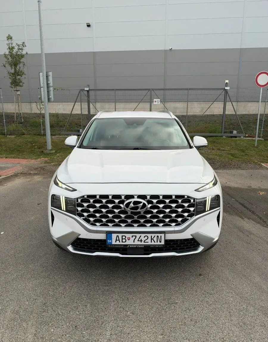 Hyundai Santa – 2022, 97 010 km