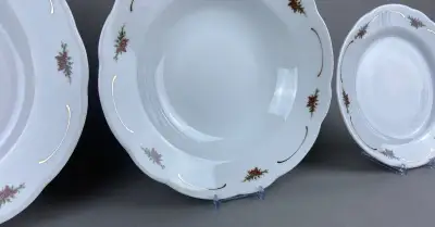 Vianočná porcelánová sada tanierov, 18dielna