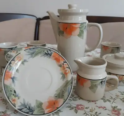 Starsia porcelan.suprava na chalupu