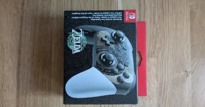 Limitovany Nintendo Switch Pro Controller - Zelda edicia