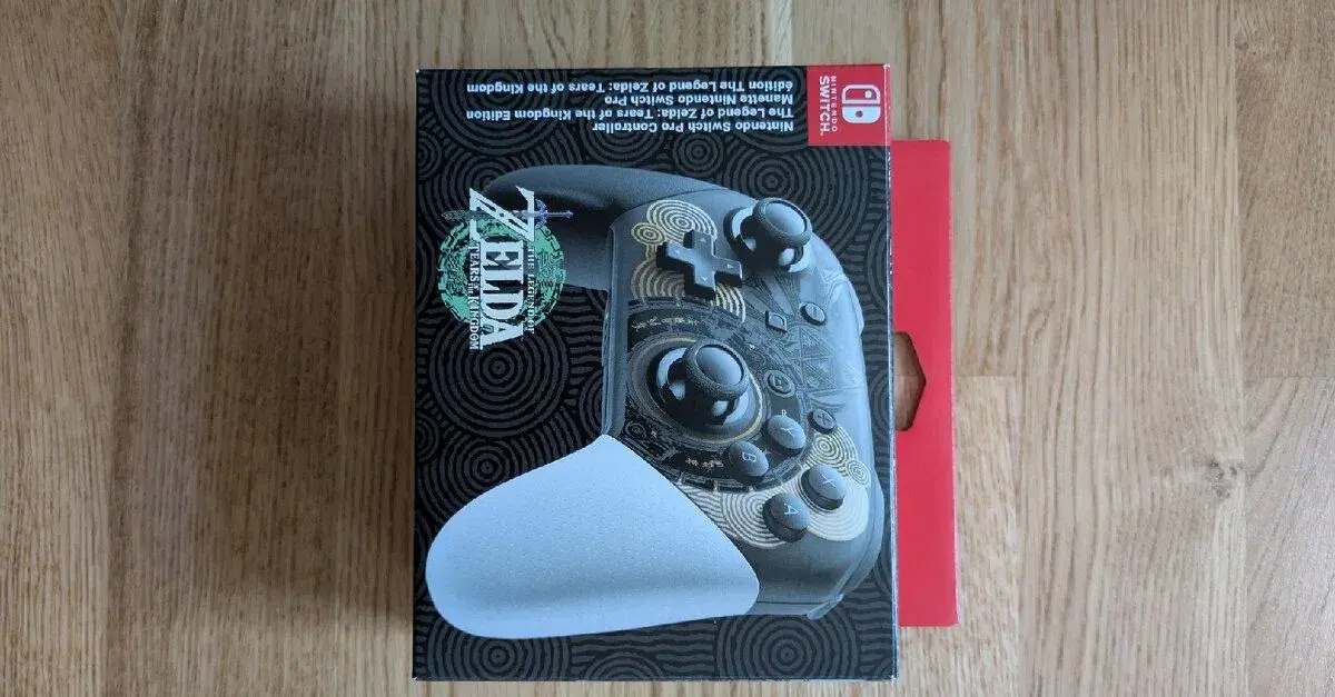 Limitovany Nintendo Switch Pro Controller - Zelda edicia