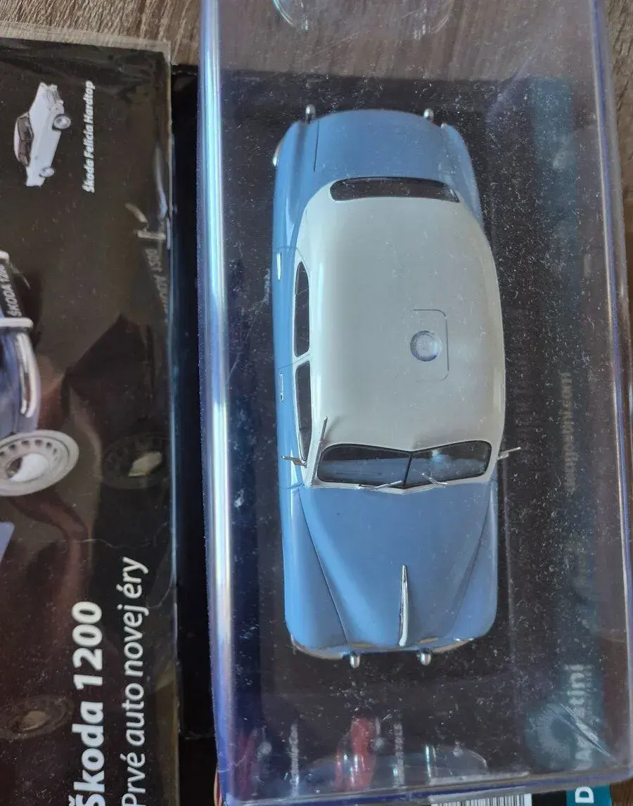 Model Škoda 1200 v mierke 1:24