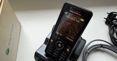 Sony Ericsson W660i Slovenčina