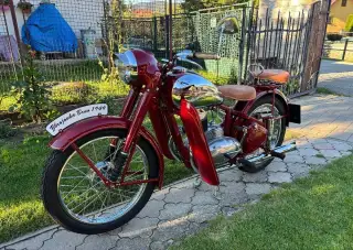 Jawa 250 Perák zbrojovka