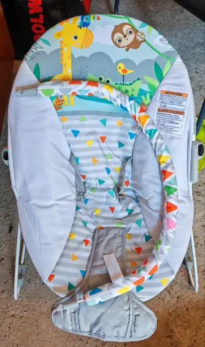 Hojdačka/Lehátko Bright Starts Safari Fun do 9kg