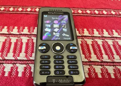Sony Ericsson S302