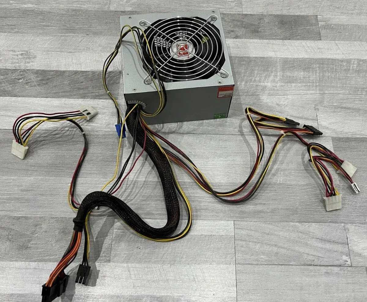 Zdroj MODECOM FEEL III - 350 ATX