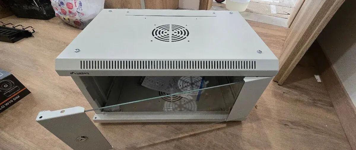 Rackovu skrinu 19" 4U/540X350