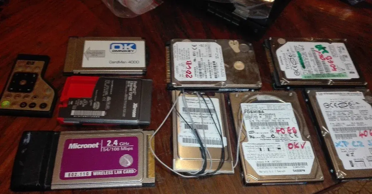 PCMCIA s/na USB. PCMCIA adaptery/wifi.