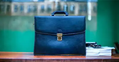 Kožená biznis taška na Macbook